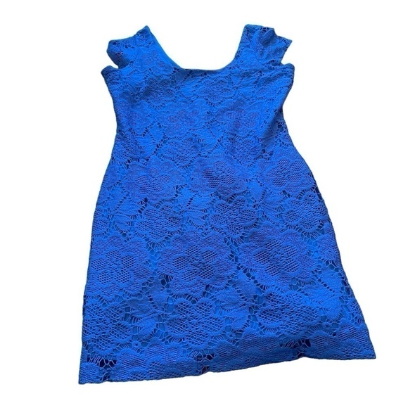 Snap Floral Crochet
Lace Mini Dress Size Large, Zip Back - Picture 2 of 15